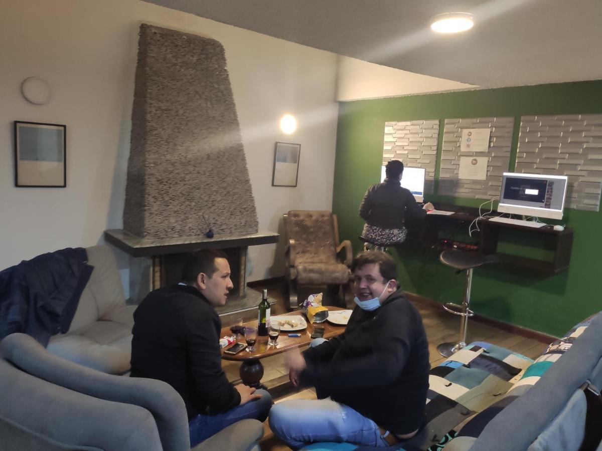 La Parada Del Tren Hostel بوغوتا المظهر الخارجي الصورة