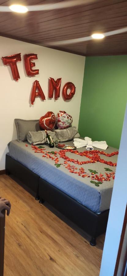 La Parada Del Tren Hostel بوغوتا المظهر الخارجي الصورة