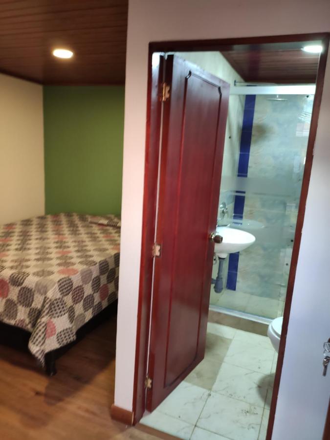 La Parada Del Tren Hostel بوغوتا المظهر الخارجي الصورة