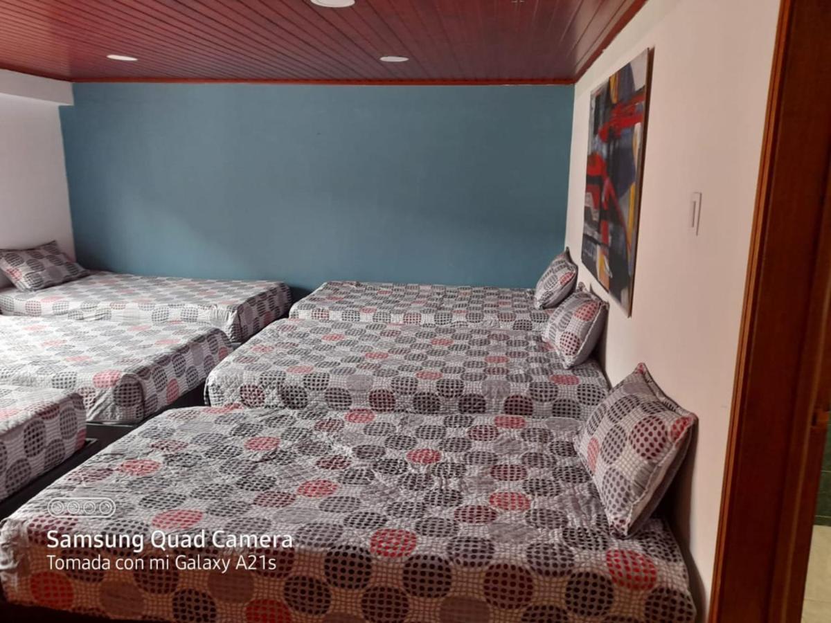 La Parada Del Tren Hostel بوغوتا المظهر الخارجي الصورة